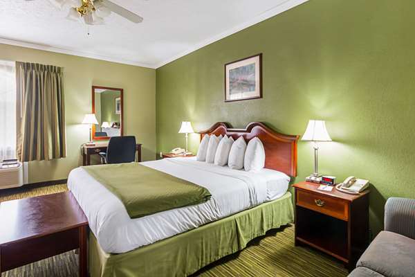  - Quality Inn Weston