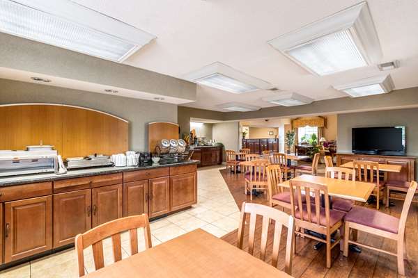 Amenities - Econo Lodge Ripley - I-77, Exit 138