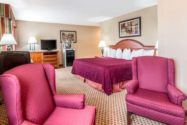 Suite - Econo Lodge Ripley - I-77, Exit 138