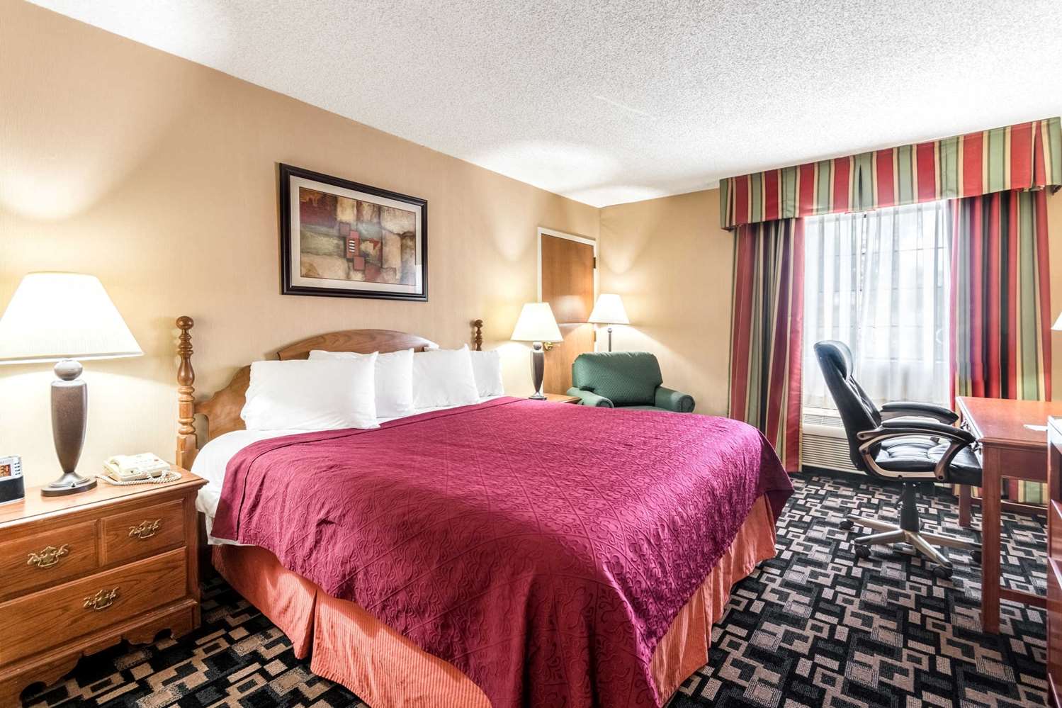 Econo Lodge Ripley I77, Exit 138, WV See Discounts