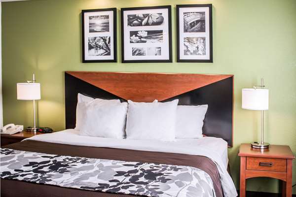  - Sleep Inn Beaver - I-64, Exit 125