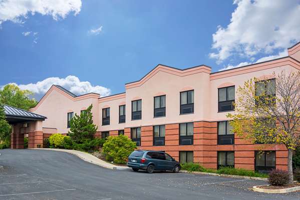 Exterior view - Quality Inn & Suites Kearneysville