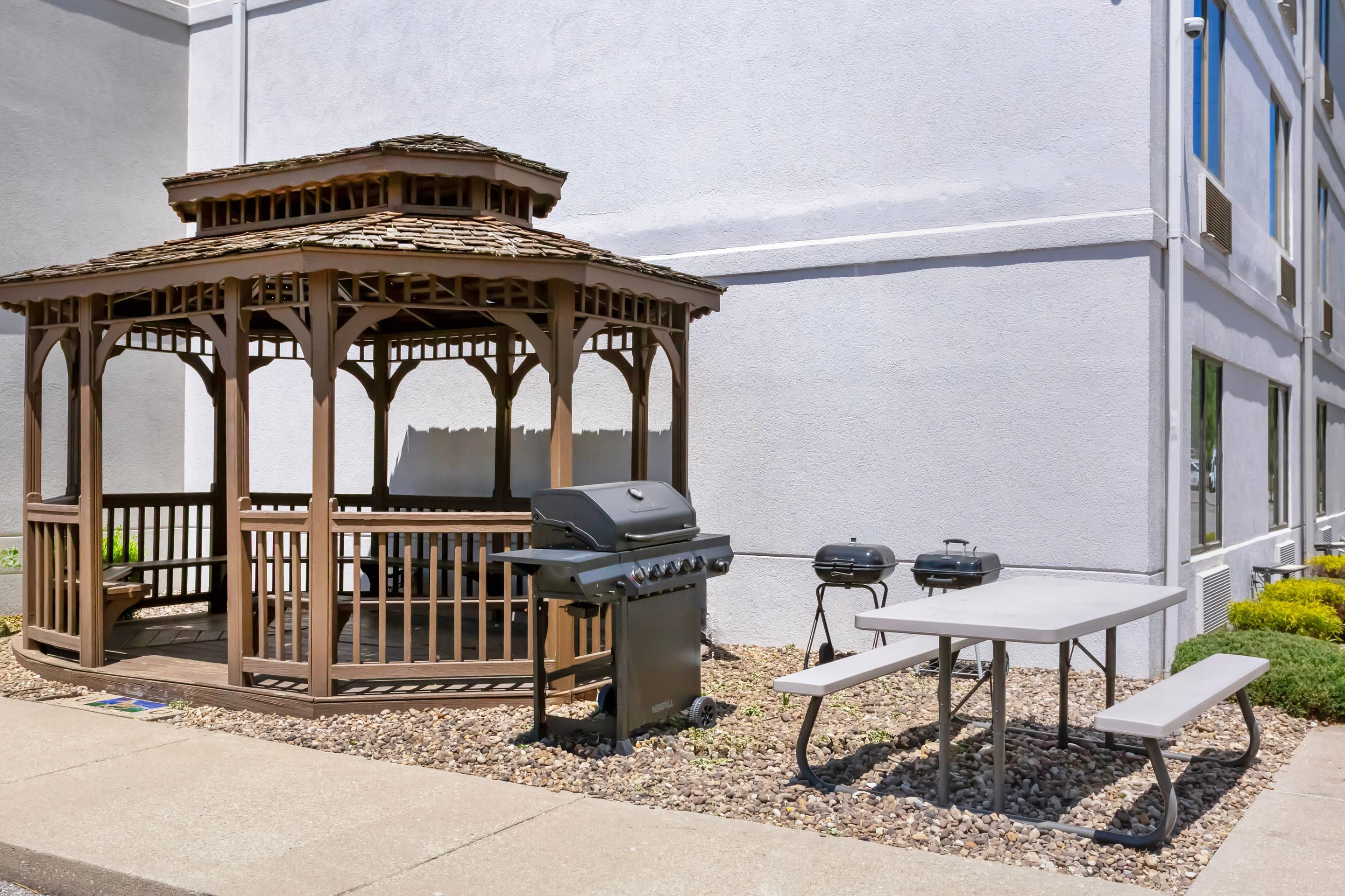 Hotel exterior | Sleep Inn & Suites Cross Lanes - South Charleston