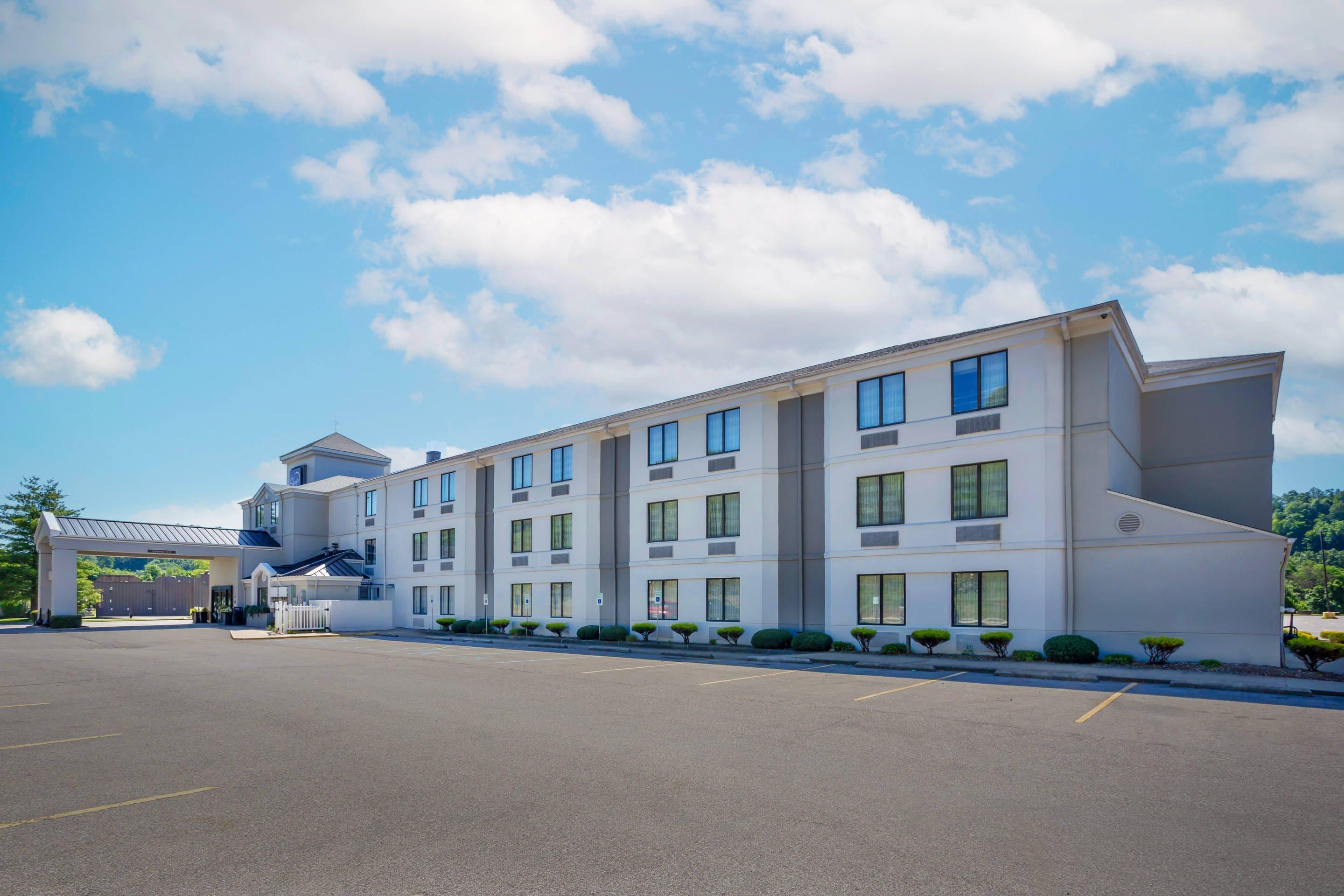 Hotel exterior | Sleep Inn & Suites Cross Lanes - South Charleston