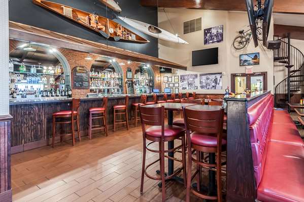 Restaurant - Clarion Inn Conference Center Harpers Ferry