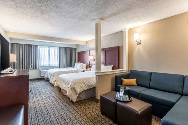 Suite - Clarion Inn Conference Center Harpers Ferry