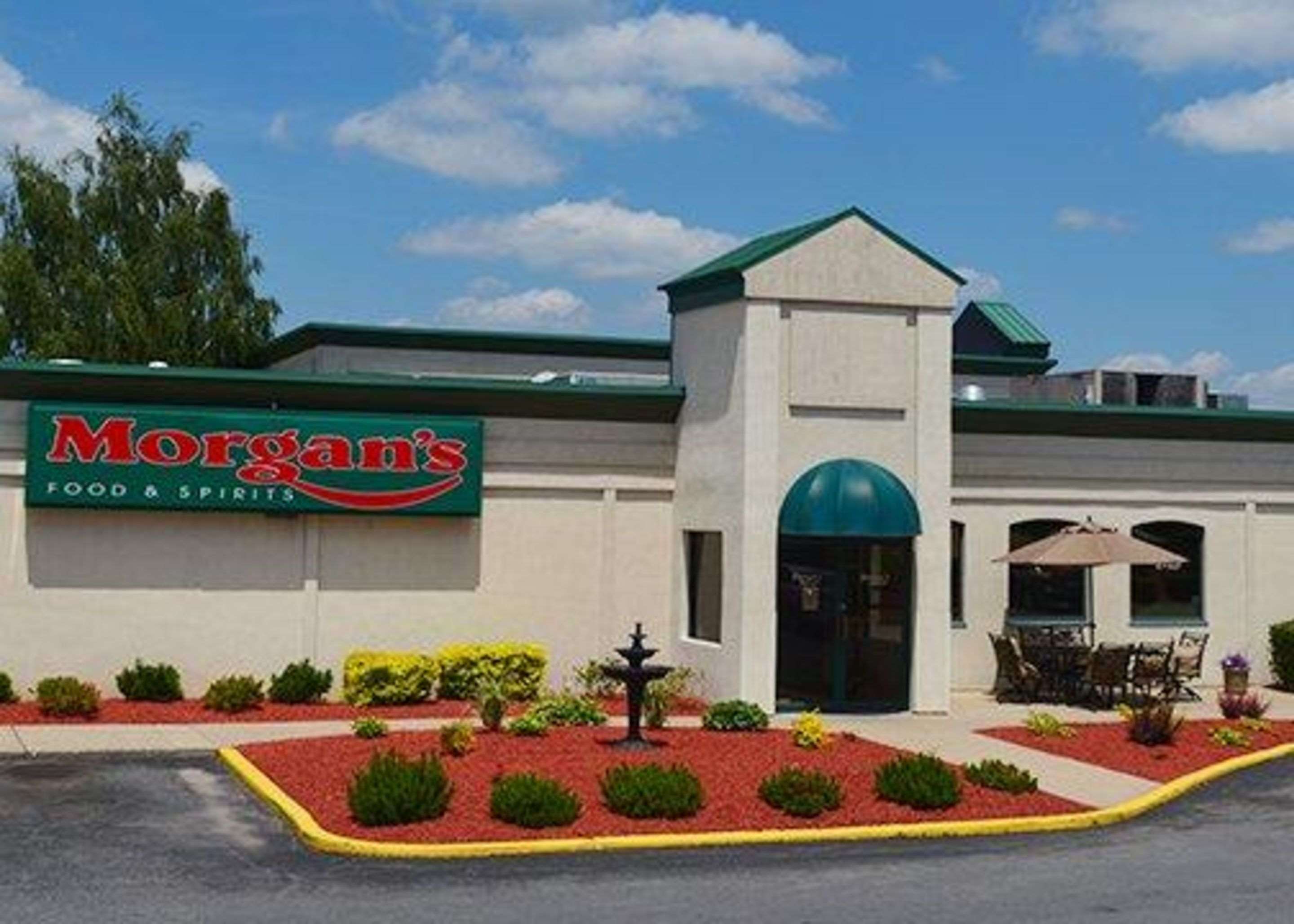 Morgan's Lounge | Quality Inn Beckley