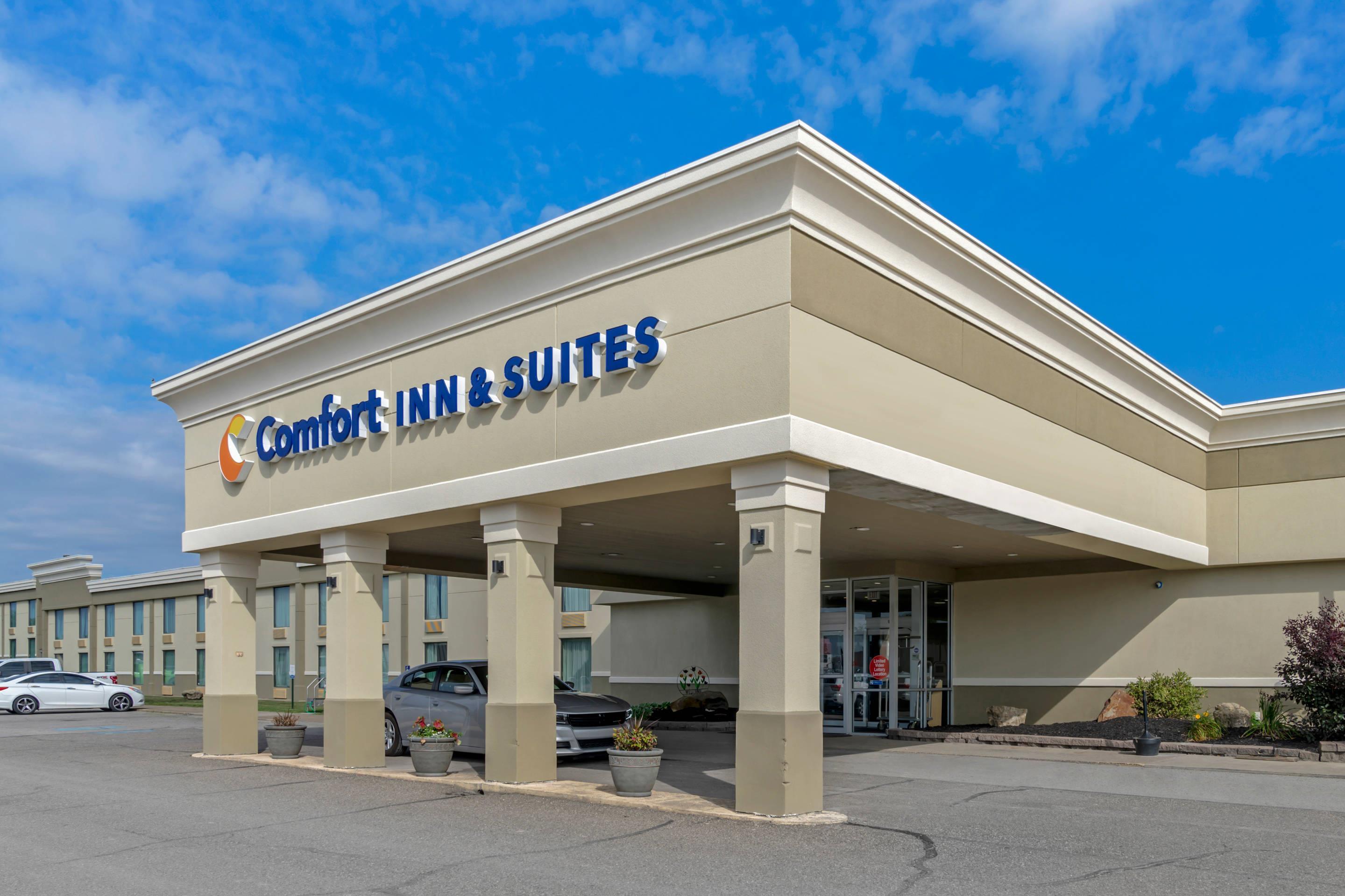 Hotel exterior | Comfort Inn & Suites