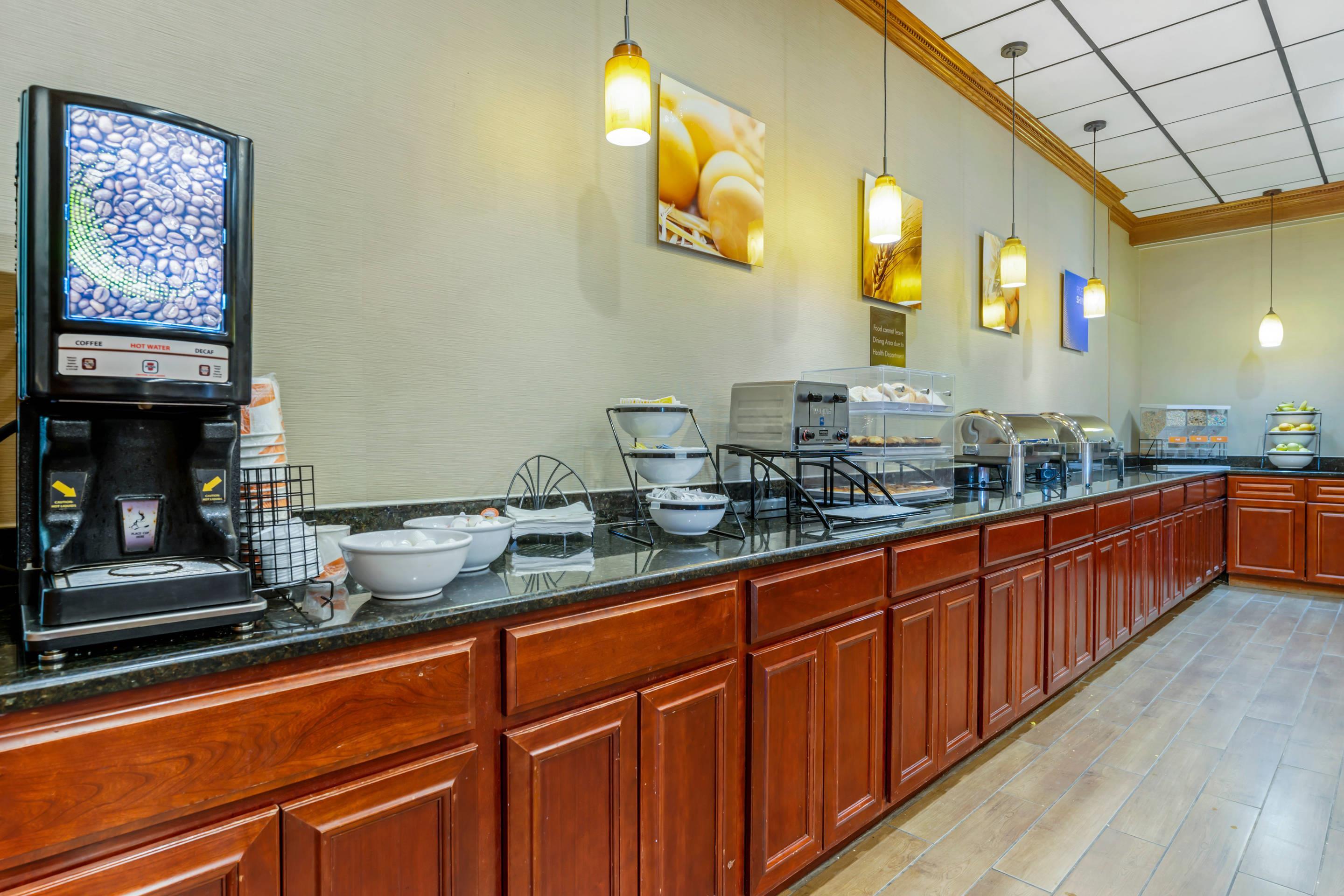 Breakfast counter | Comfort Inn & Suites