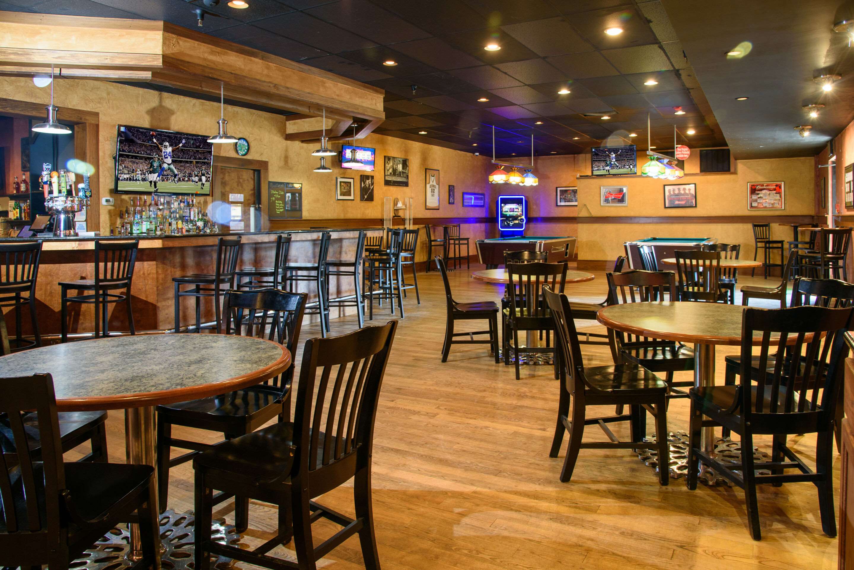 Hotel bar | Quality Inn