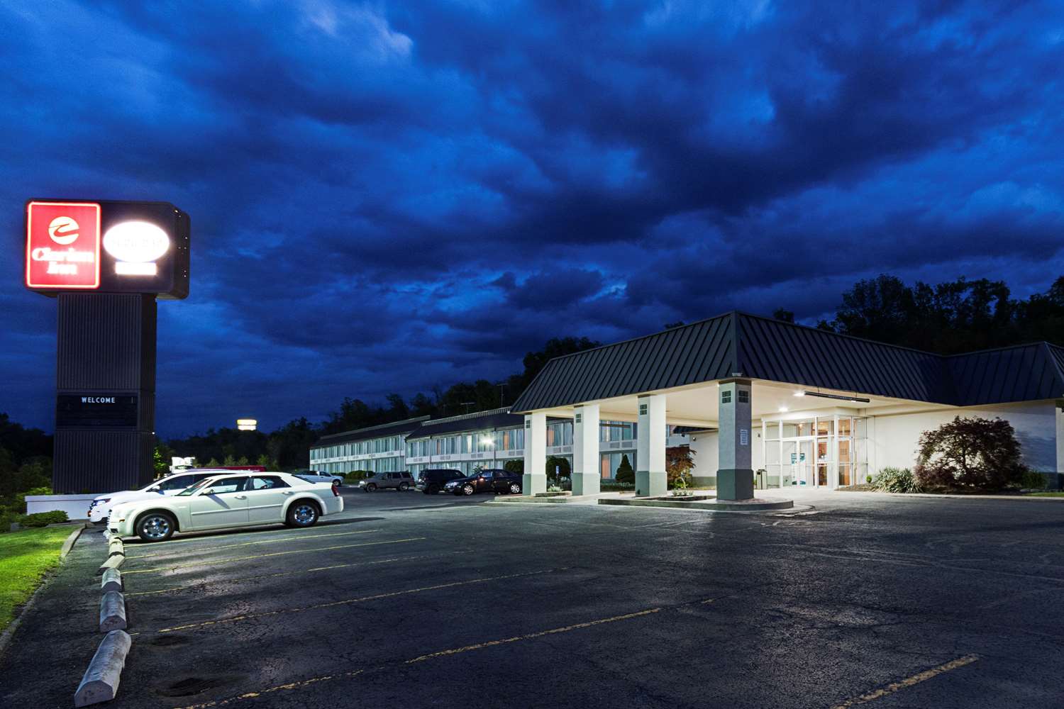 Clarion Inn Fairmont, WV See Discounts