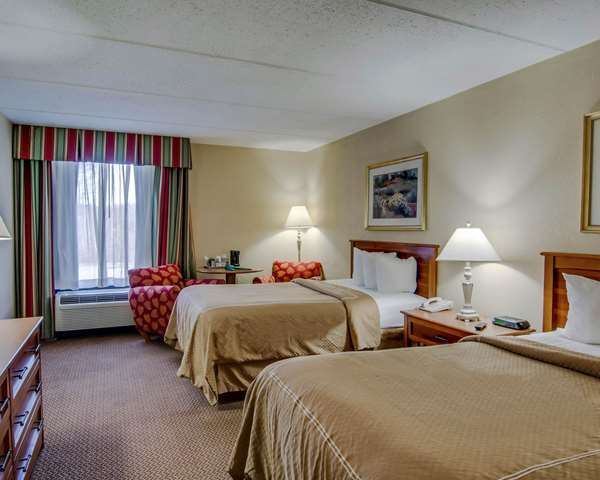 Suite - Quality Hotel & Conference Center Bluefield