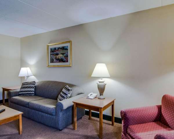 Suite - Quality Hotel & Conference Center Bluefield