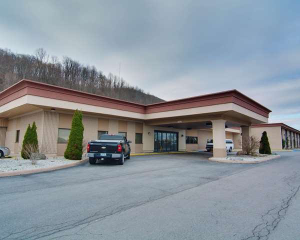 Exterior view - Quality Hotel & Conference Center Bluefield