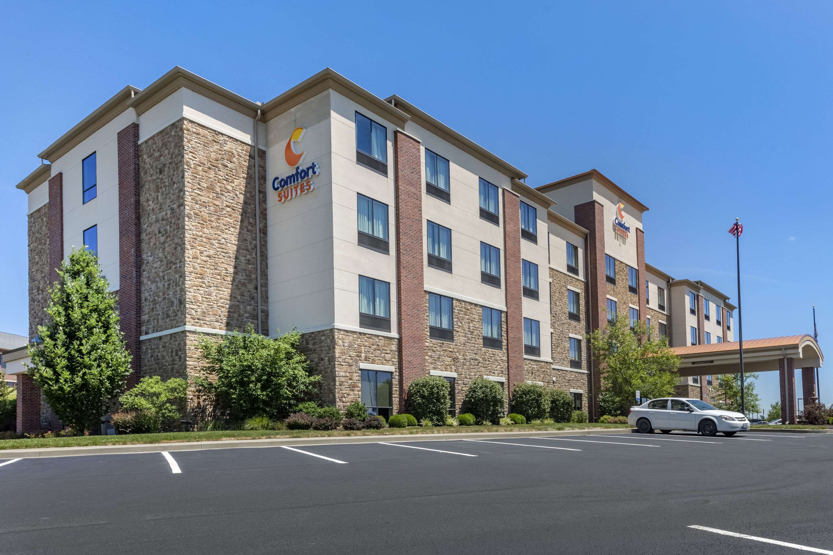 Hotel exterior | Comfort Suites Bridgeport - Clarksburg