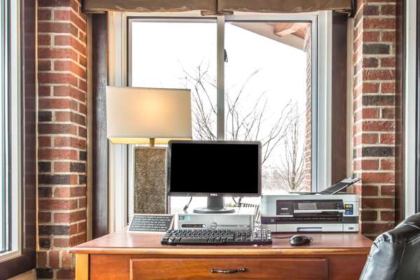 Conference Area - Comfort Inn Weirton