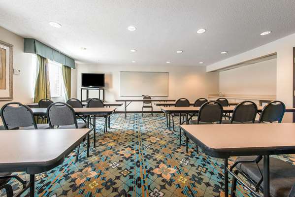  - Comfort Inn Weirton