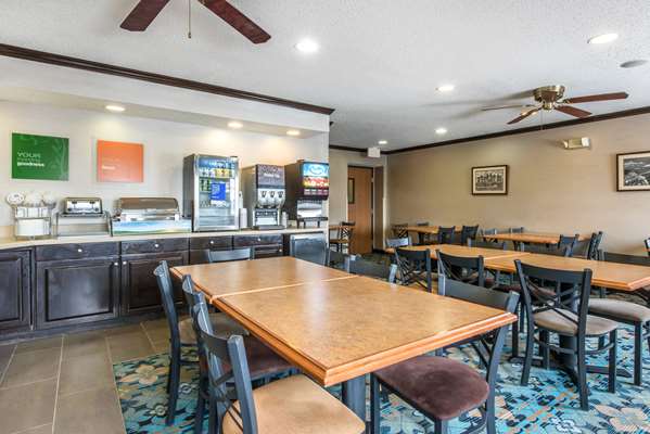 Amenities - Comfort Inn Weirton