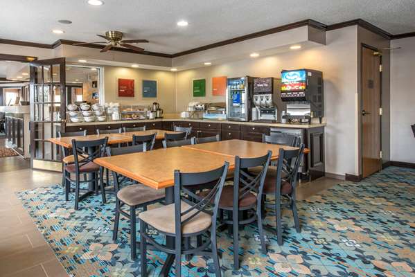 Amenities - Comfort Inn Weirton