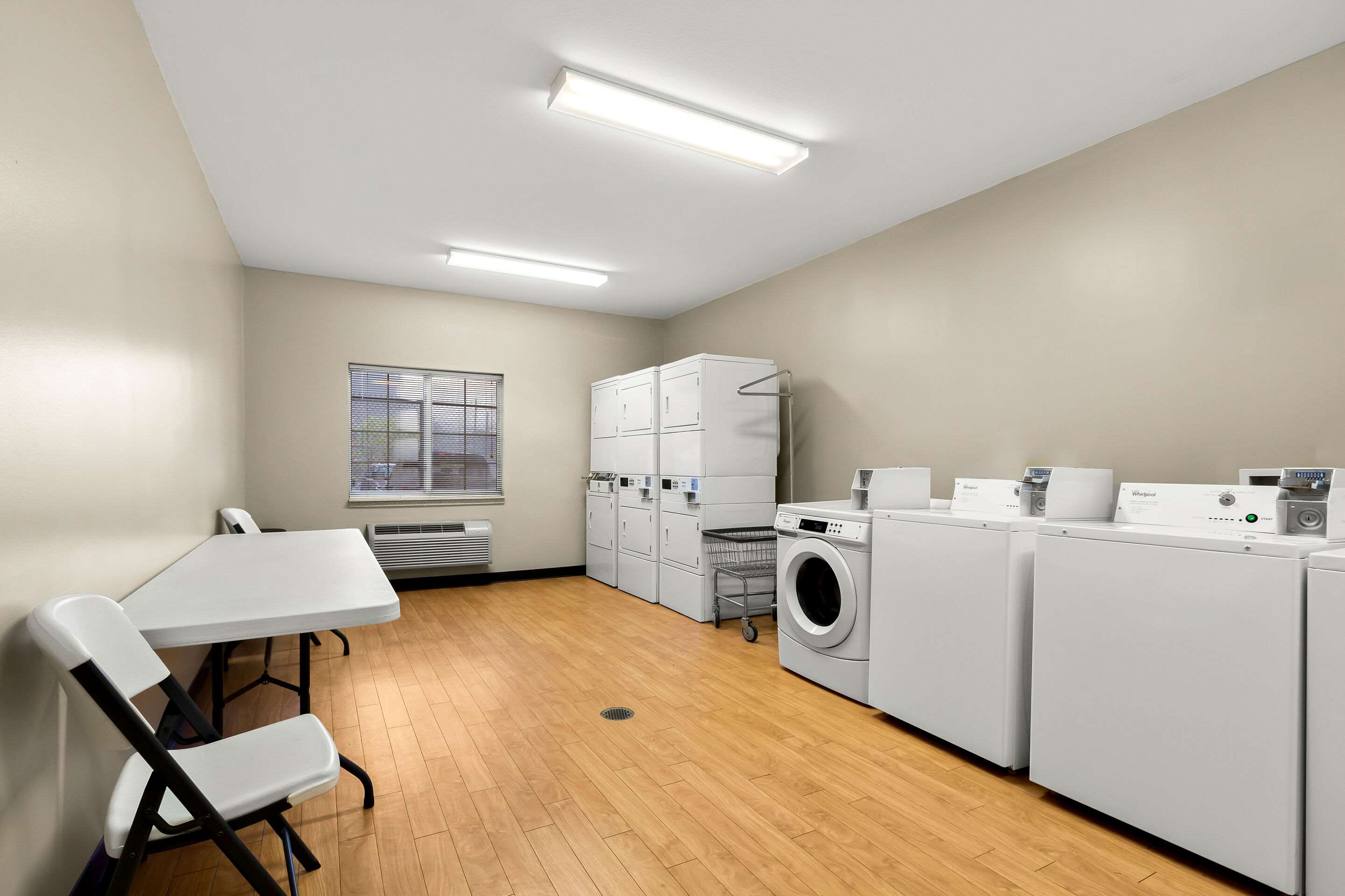 Guest laundry facilities | Suburban Studios