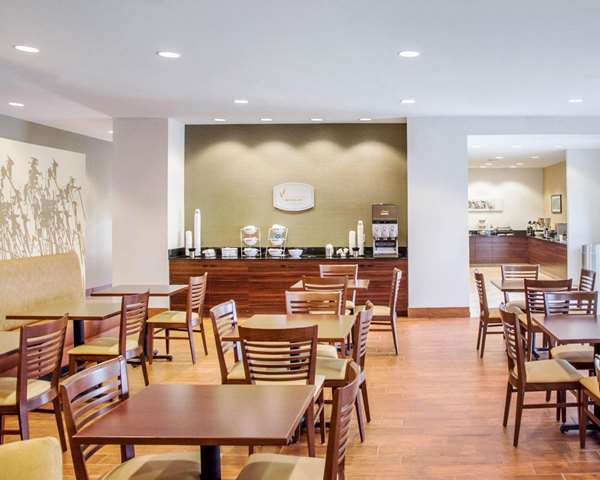 Amenities - Sleep Inn & Suites Parkersburg - I-77, Exit 179