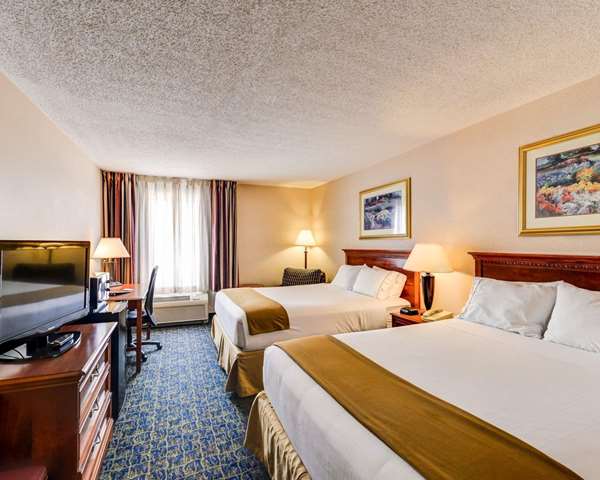  - Quality Inn & Suites Falling Waters - I-81, Exit 20