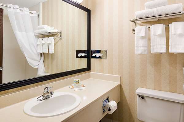  - Quality Inn Princeton - I-77, Exit 9