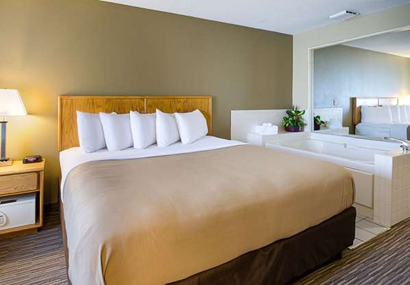  - Quality Inn Princeton - I-77, Exit 9