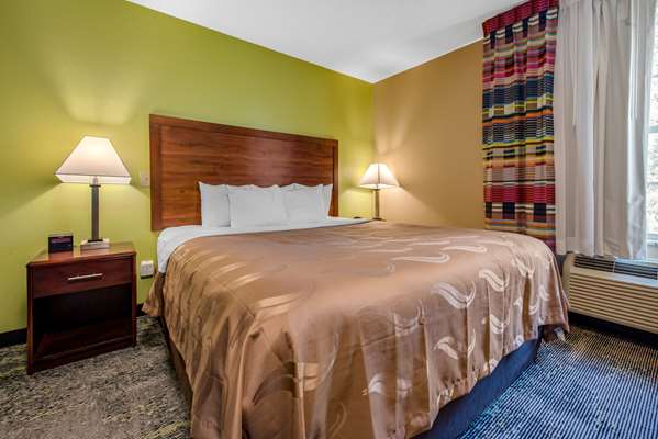  - Quality Inn Morgantown - I-68, Exit 1