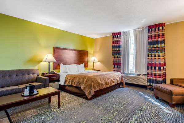 Suite - Quality Inn Morgantown - I-68, Exit 1
