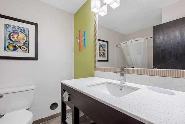  - Quality Inn Morgantown - I-68, Exit 1