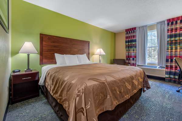  - Quality Inn Morgantown - I-68, Exit 1