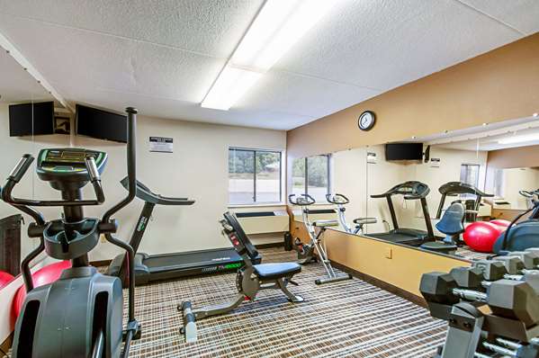 Fitness/ Exercise Room - Quality Inn Harpers Ferry