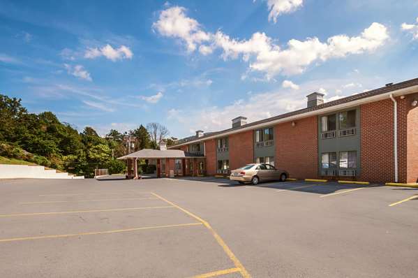 Exterior view - Quality Inn Harpers Ferry