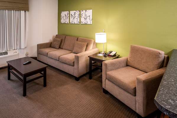 Suite - Sleep Inn Charleston - I-79, Exit 1