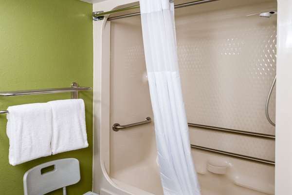  - Sleep Inn Charleston - I-79, Exit 1