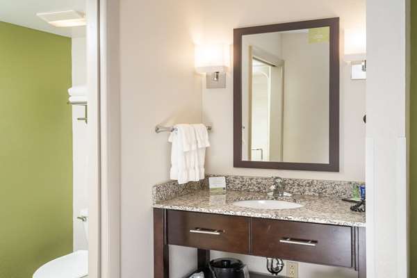  - Sleep Inn Charleston - I-79, Exit 1