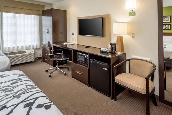  - Sleep Inn Charleston - I-79, Exit 1