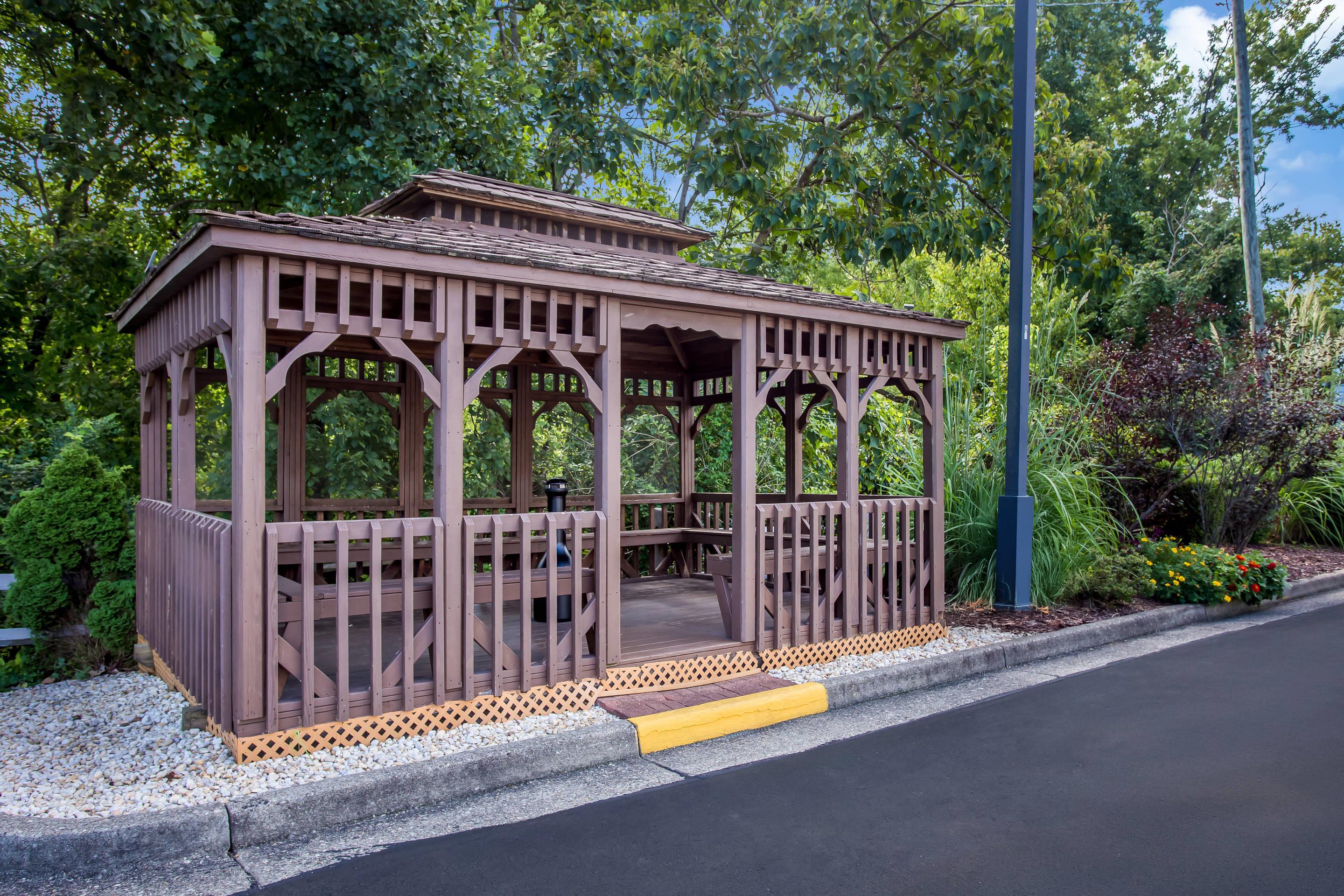 Gazebo | Sleep Inn Charleston North