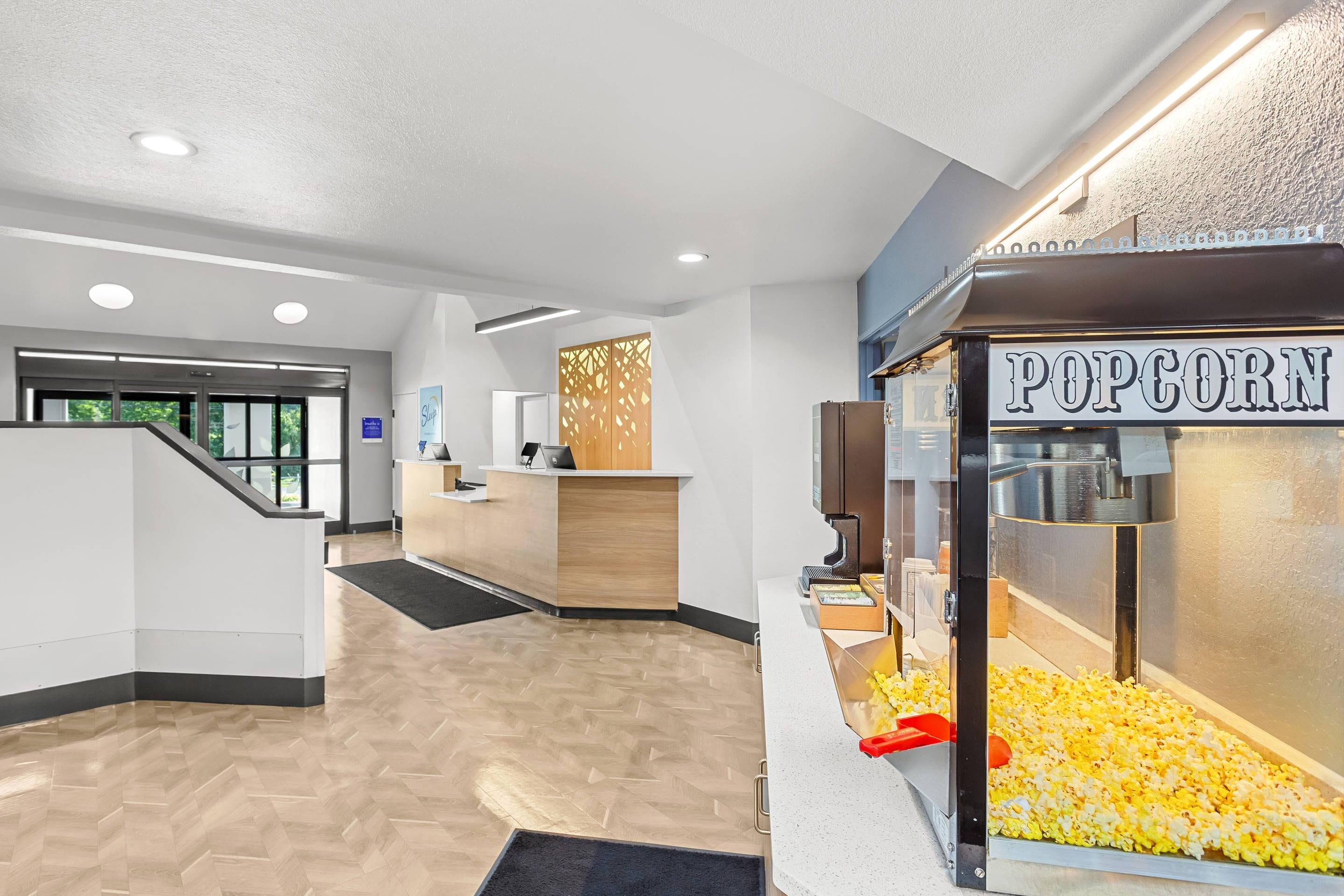 Hotel lobby | Sleep Inn Charleston North