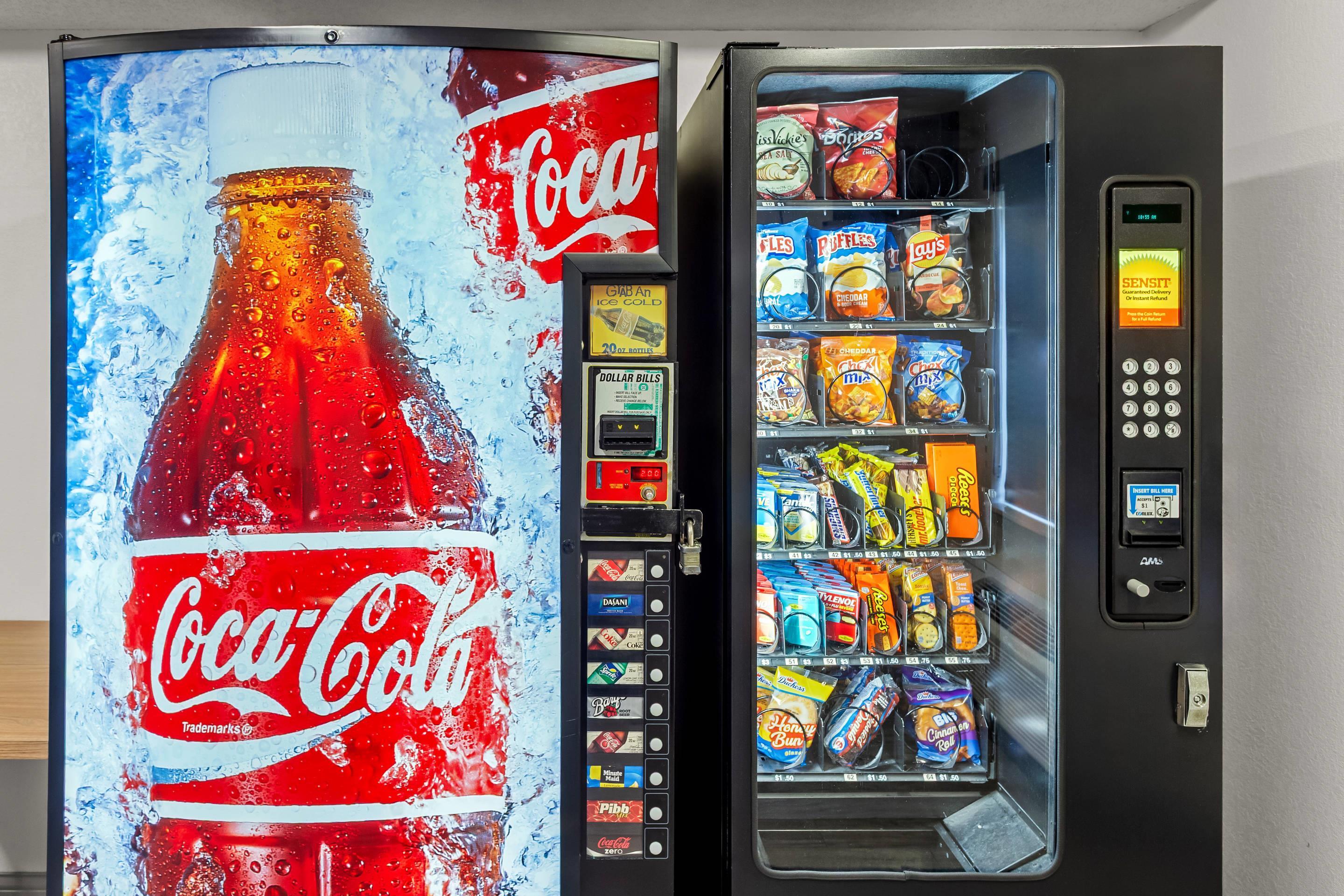 Hotel vending area | Sleep Inn Charleston North