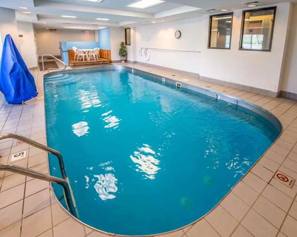 Pool - Sleep Inn & Suites Princeton - I-77, Exit 9