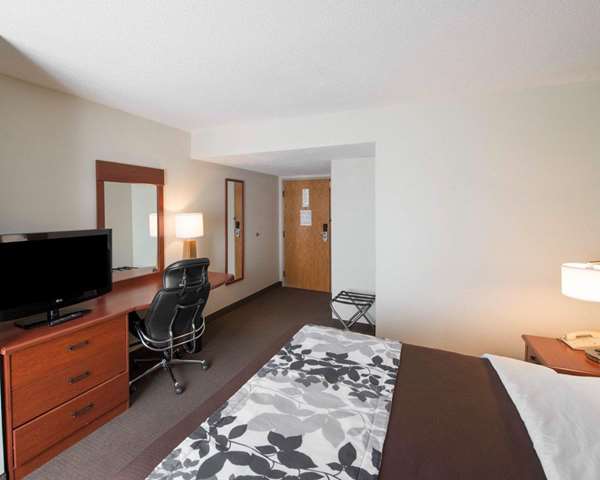  - Sleep Inn & Suites Princeton - I-77, Exit 9