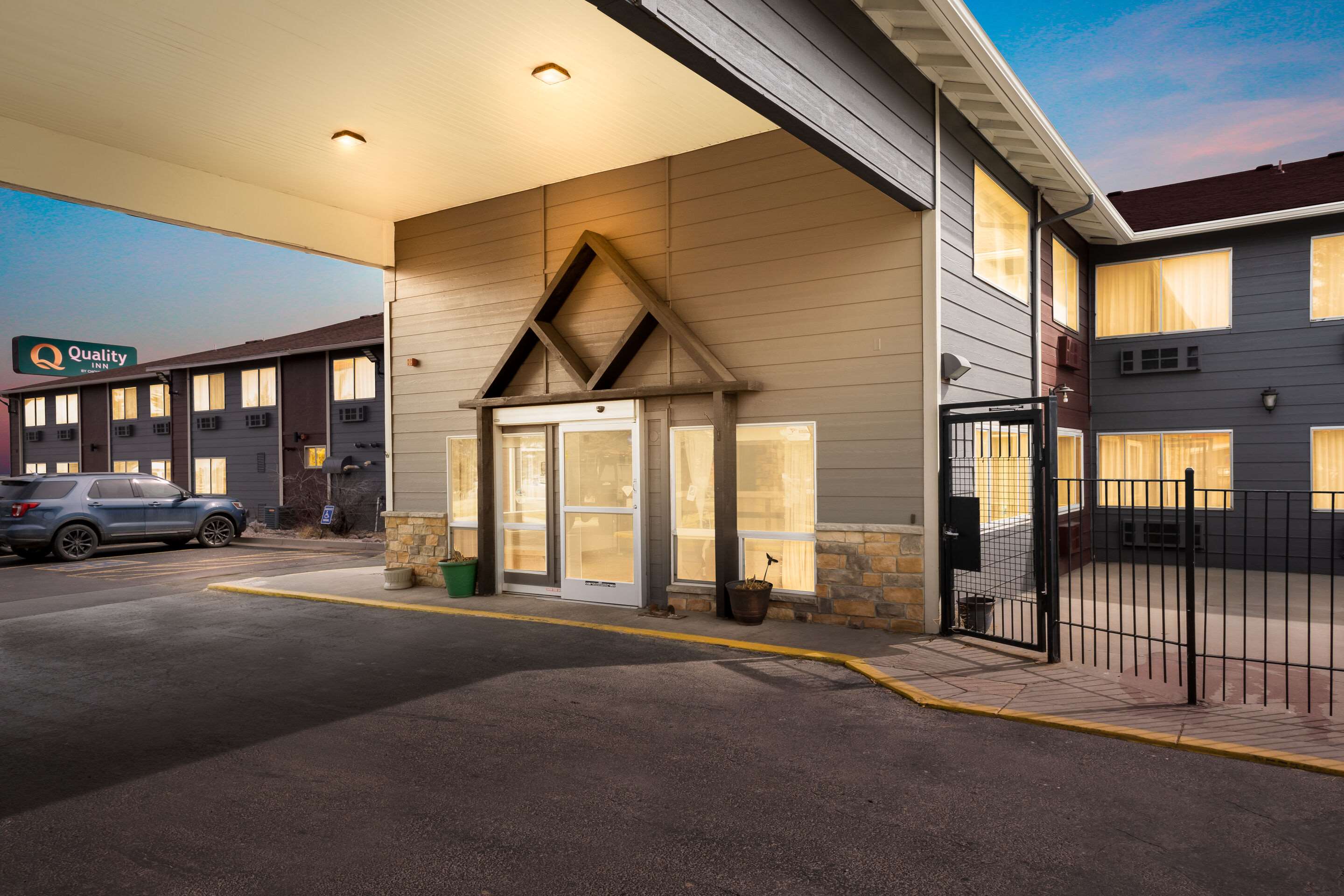 Twilight | Quality Inn Cheyenne I-25 South