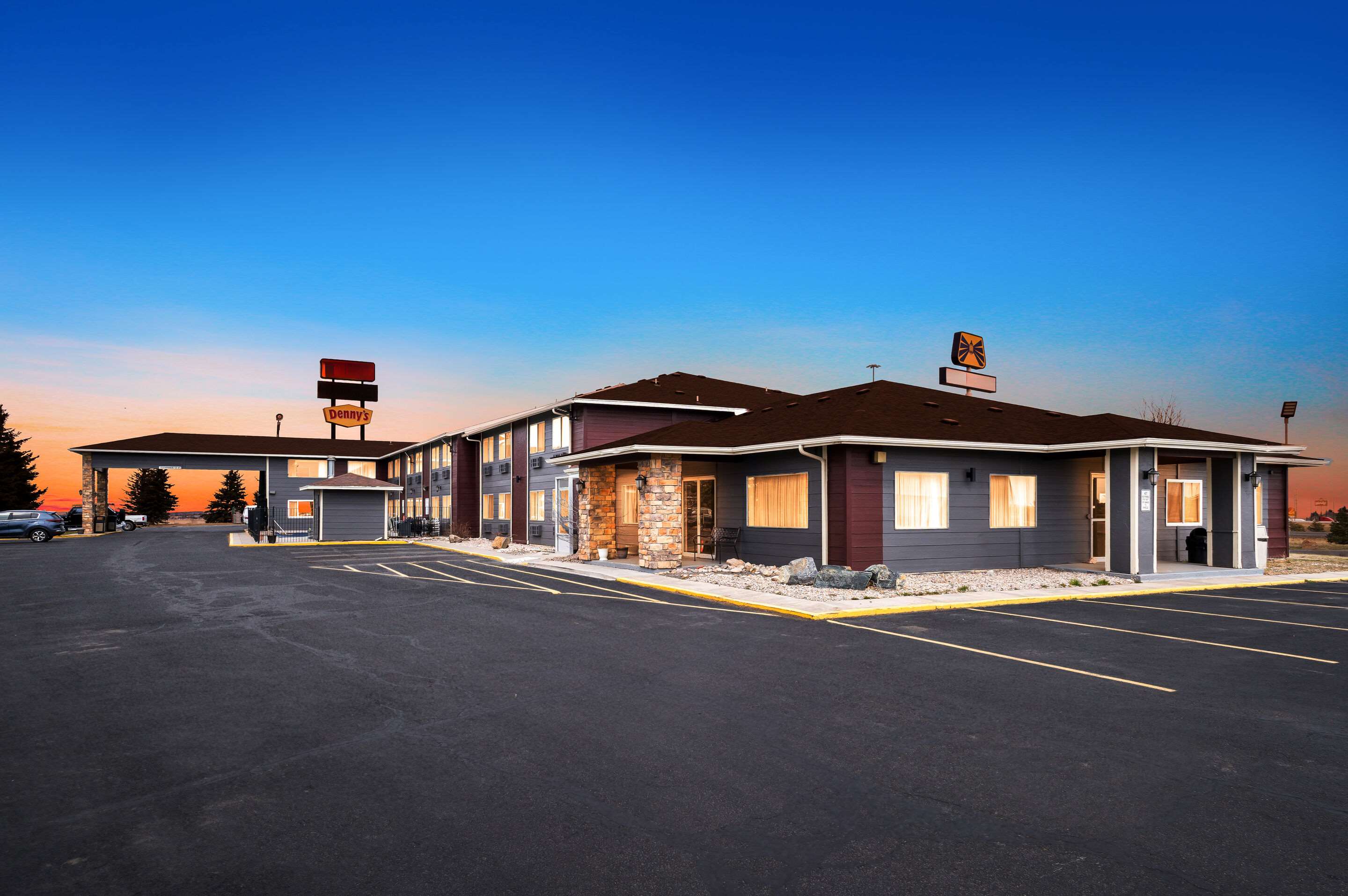 Twilight | Quality Inn Cheyenne I-25 South
