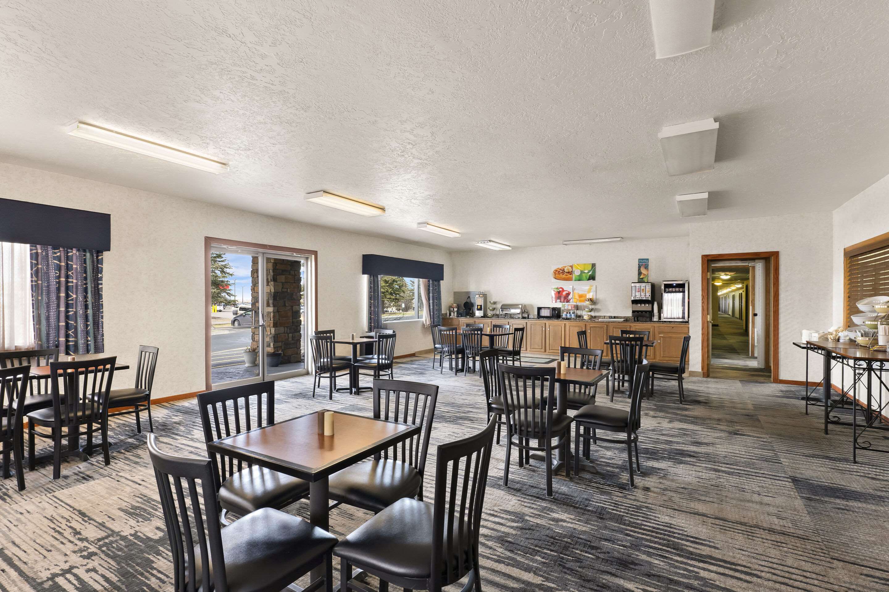 Breakfast area | Quality Inn Cheyenne I-25 South