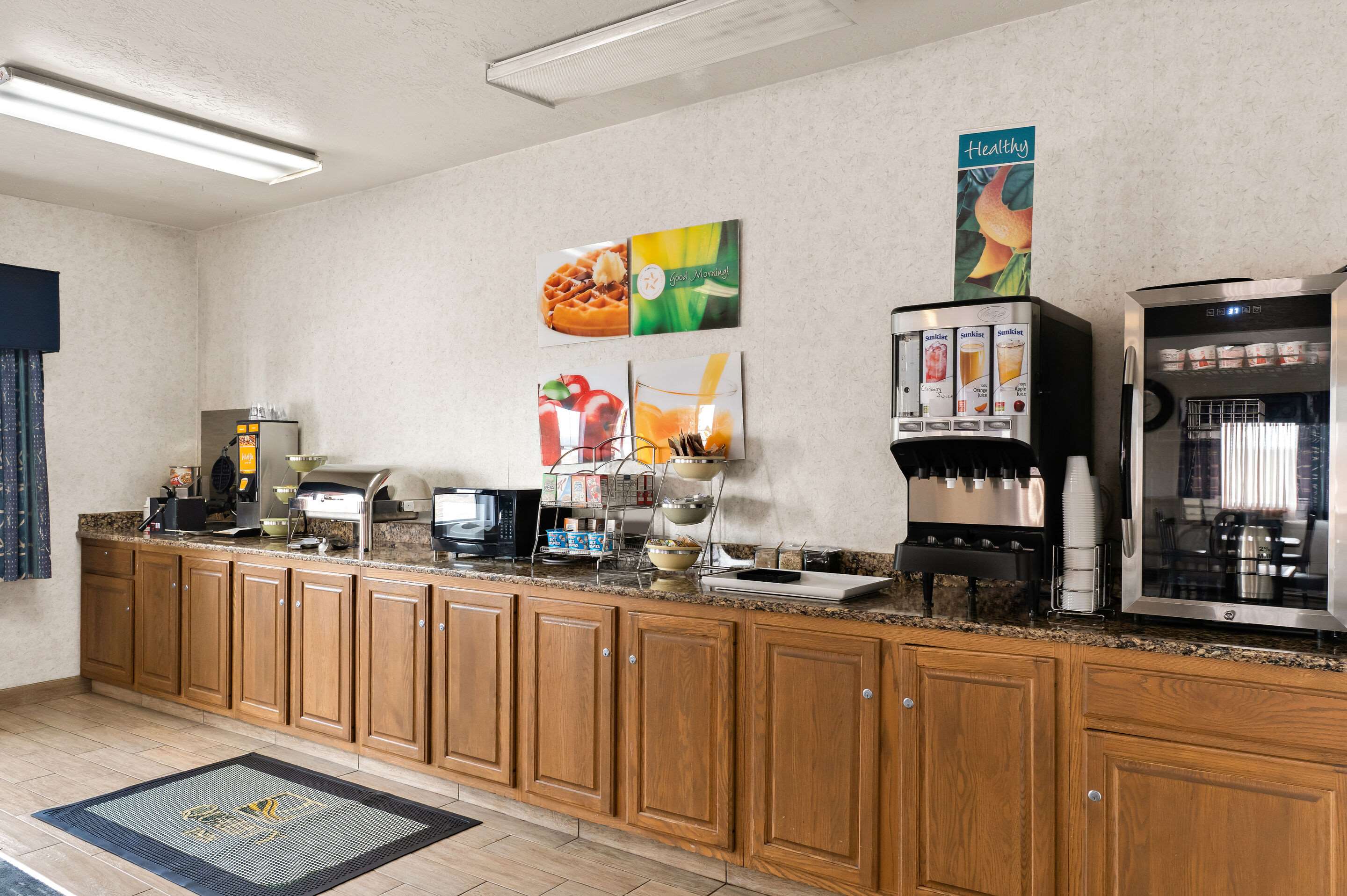 Breakfast counter | Quality Inn Cheyenne I-25 South
