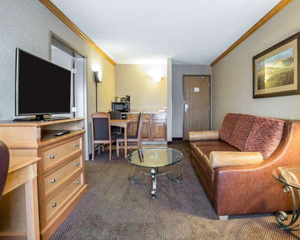 Suite - Quality Inn & Suites Casper - I-25, Exit 188B