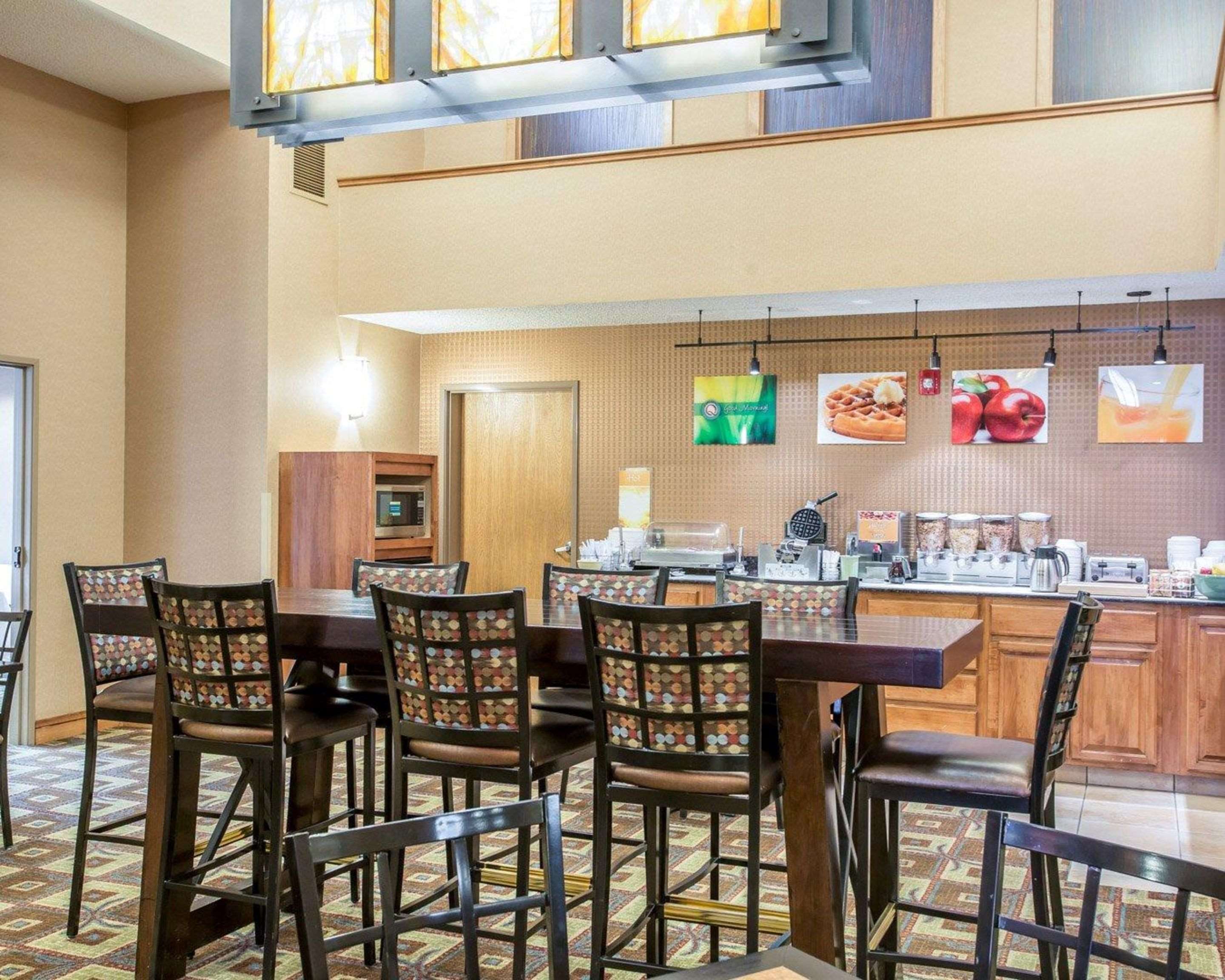 Breakfast area | Quality Inn & Suites Casper near Event Center