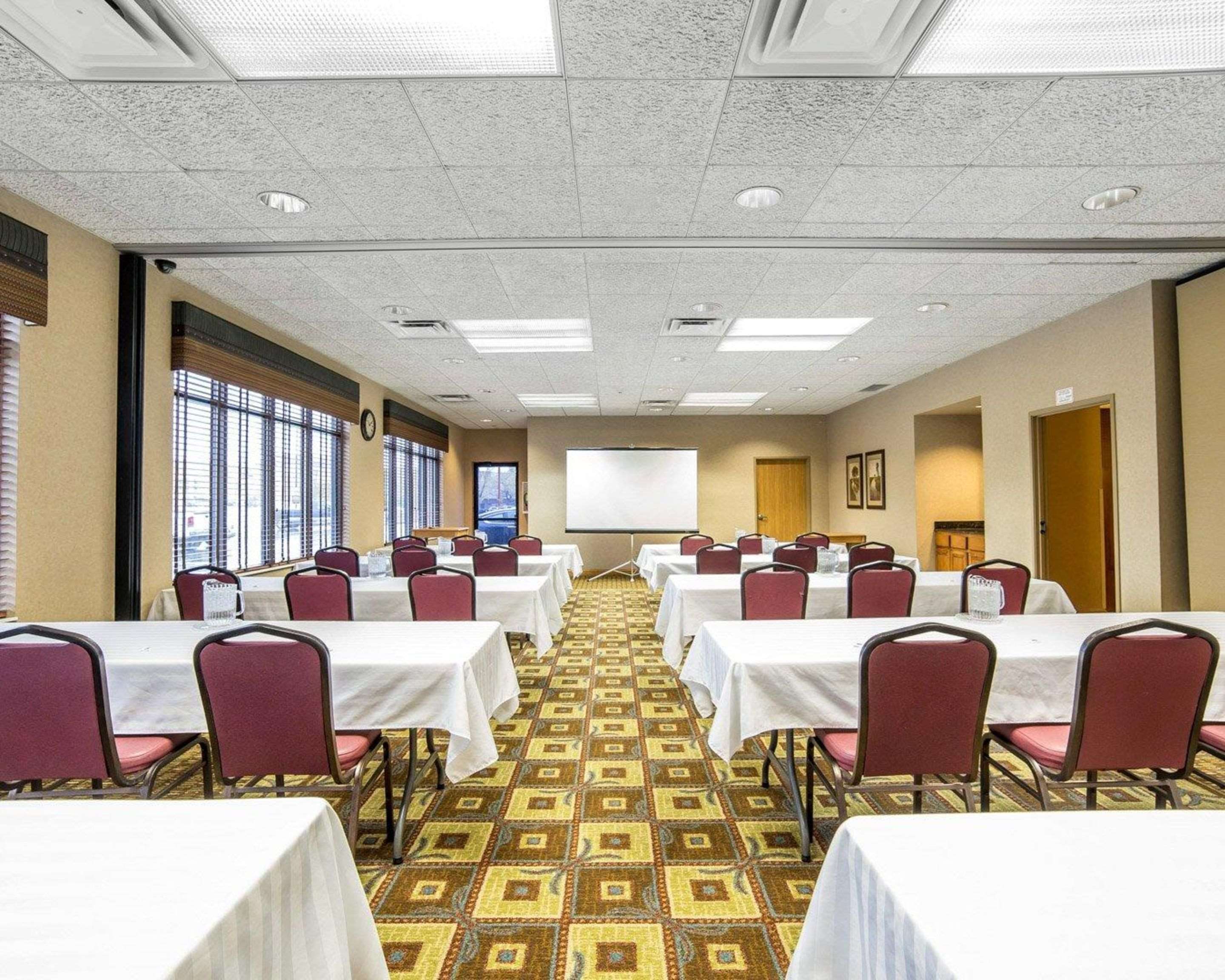 Meeting room | Quality Inn & Suites Casper near Event Center